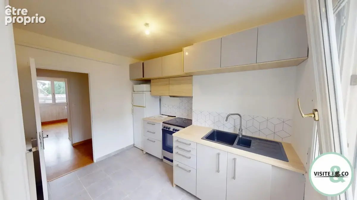 Appartement 82 m² à Caen  - photo 4