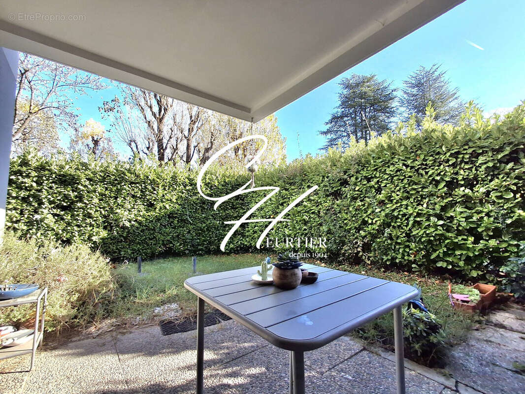 Appartement à SEYSSINET-PARISET