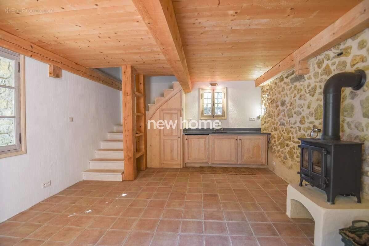 Maison à LORGUES