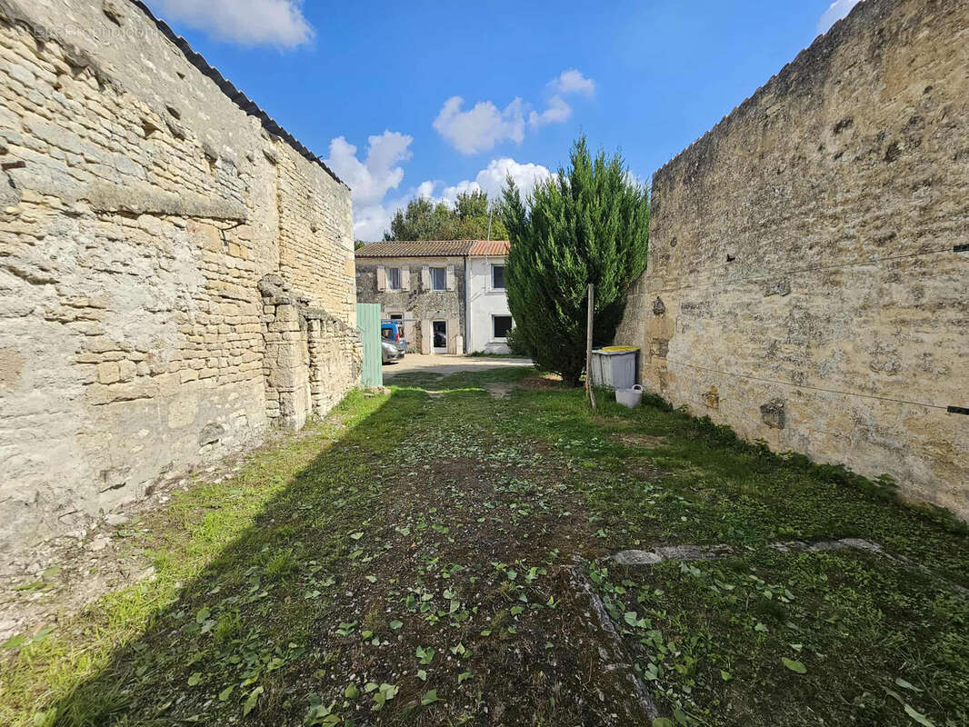 Maison à ARDILLIERES