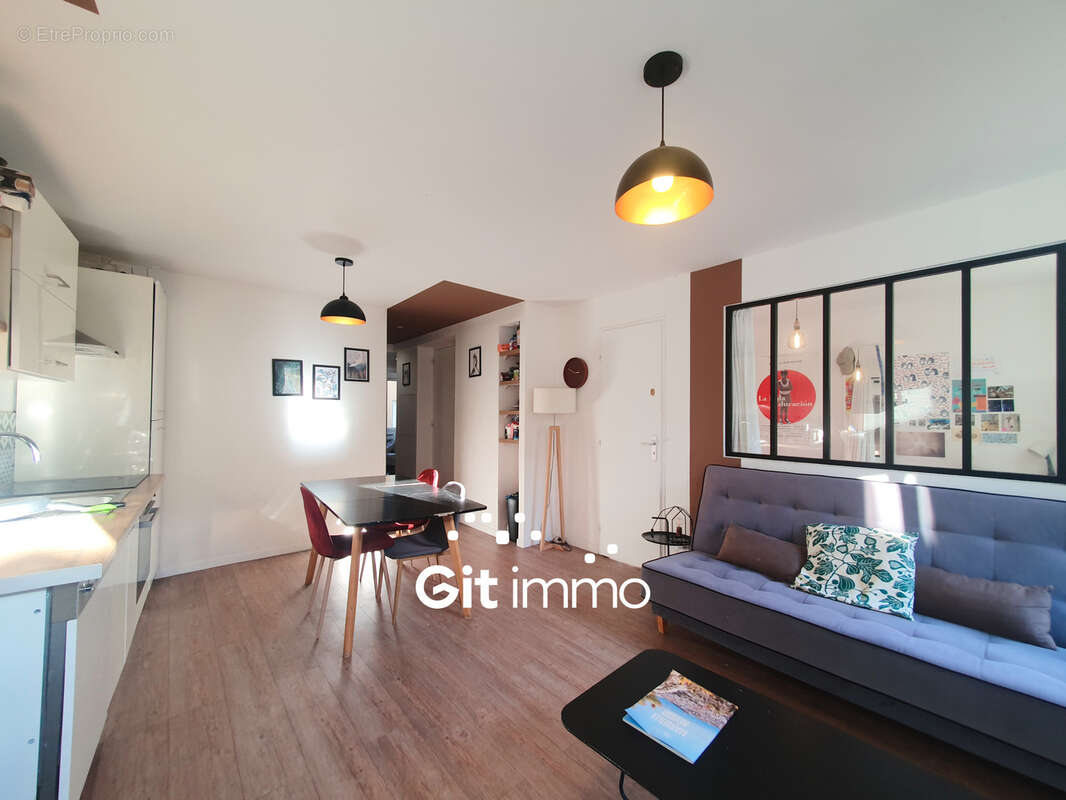 Appartement à MARSEILLE-6E