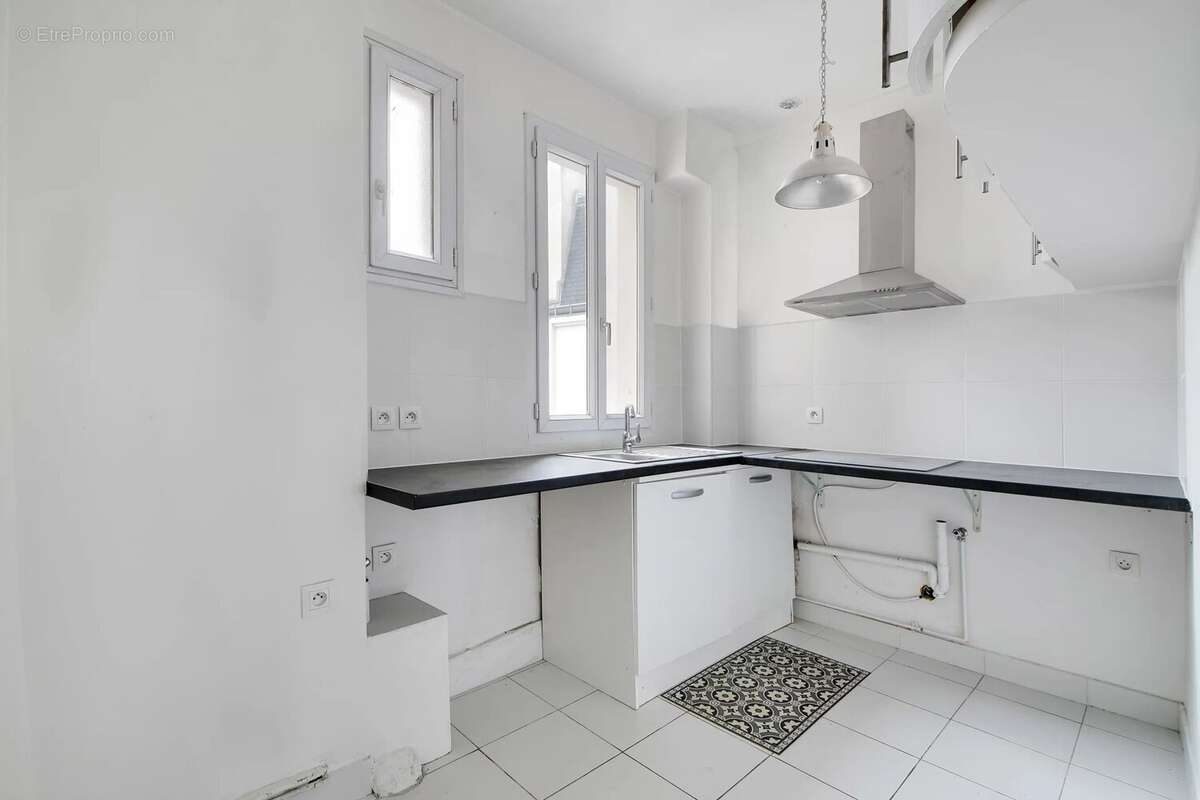 Appartement à PARIS-18E