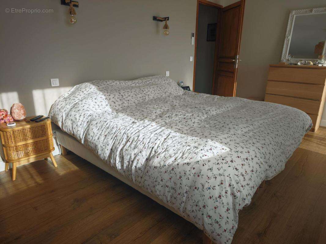 Maison à SAINT-JORY