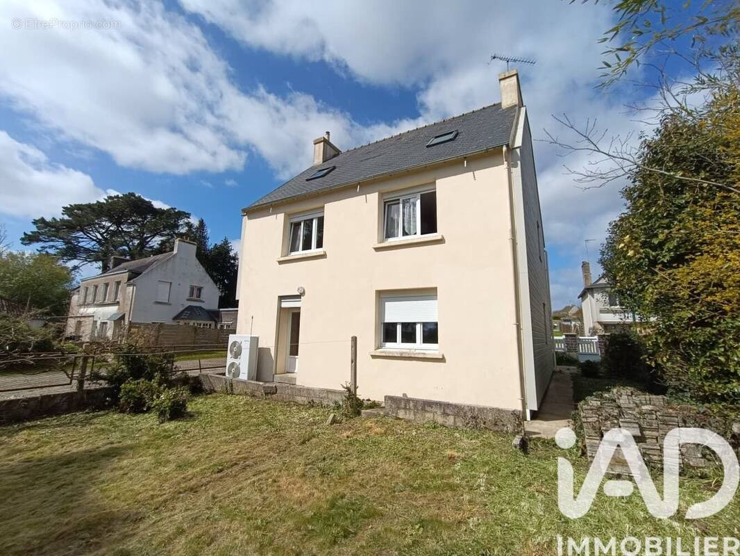 Photo 1 - Maison à QUEMENEVEN