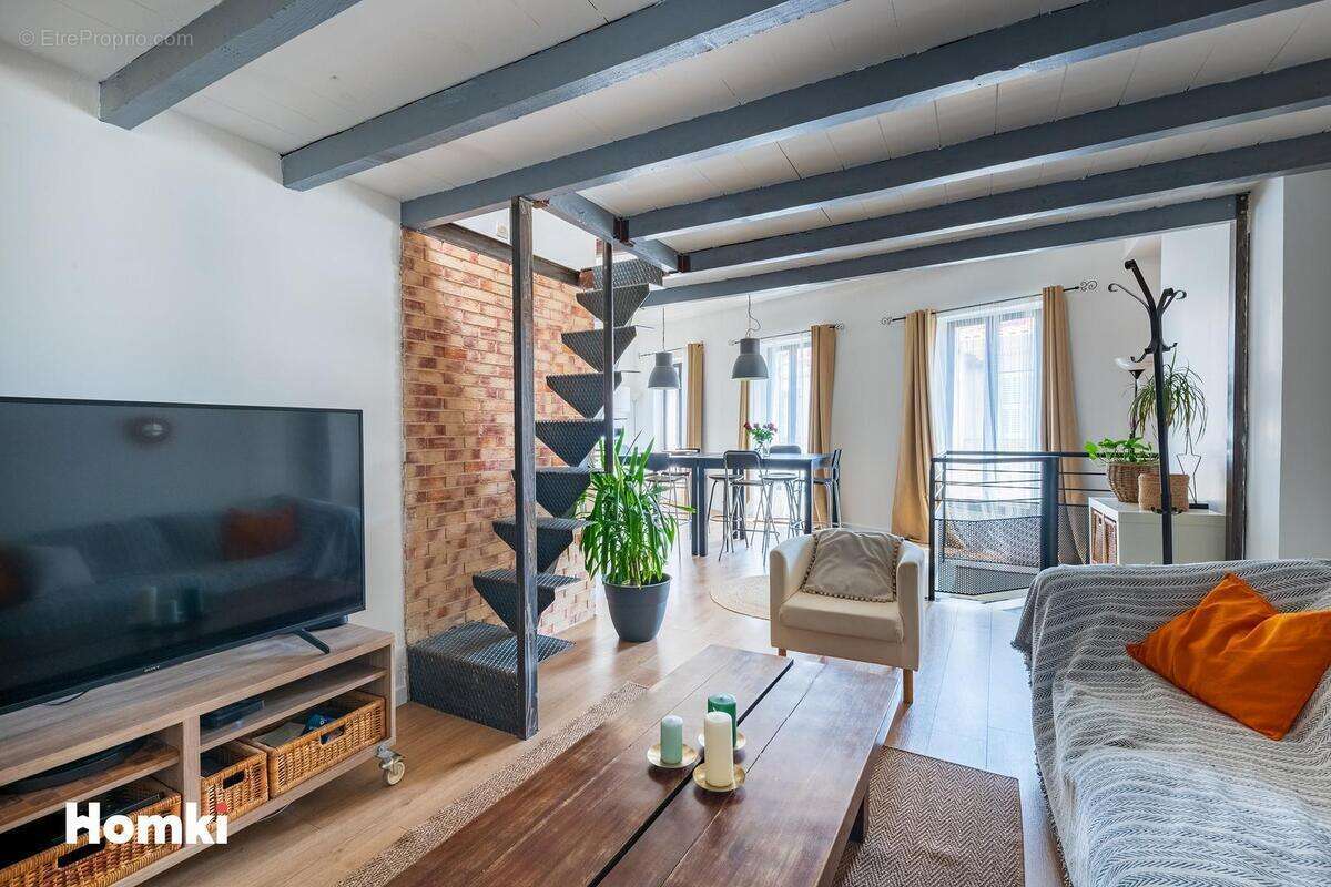 Appartement à MARSEILLE-6E