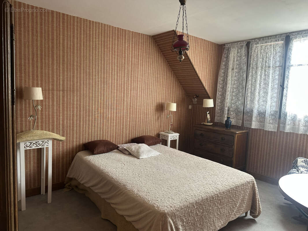 Maison à LIGNIERES