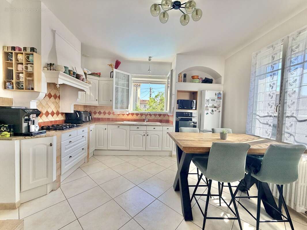 Belle maison familiale de 4 chambres, proche de toutes les commodités - photo 3