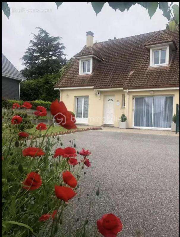 Maison à MONTIVILLIERS