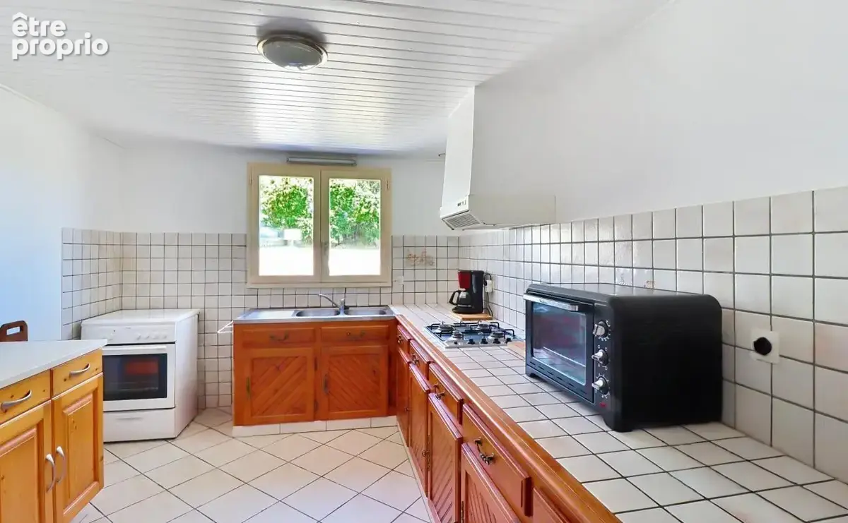Maison de caractère, avec 312 m2 de dépendances et vue dégagée sur la campagne – À 15 min des plages - photo 6