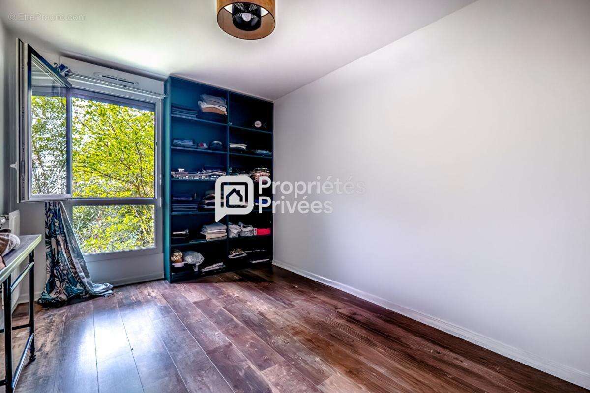 Appartement à NANTERRE