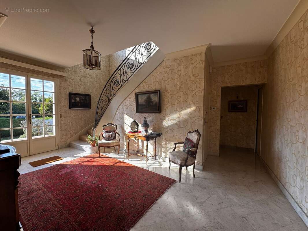 Maison à LIVRY-SUR-SEINE