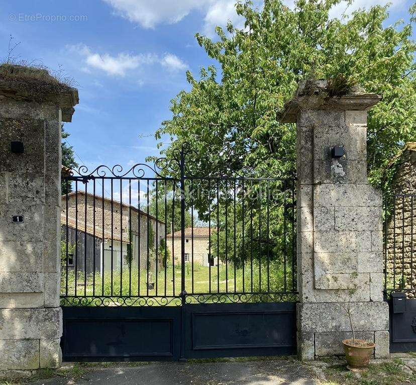 Maison à GOURNAY-LOIZE