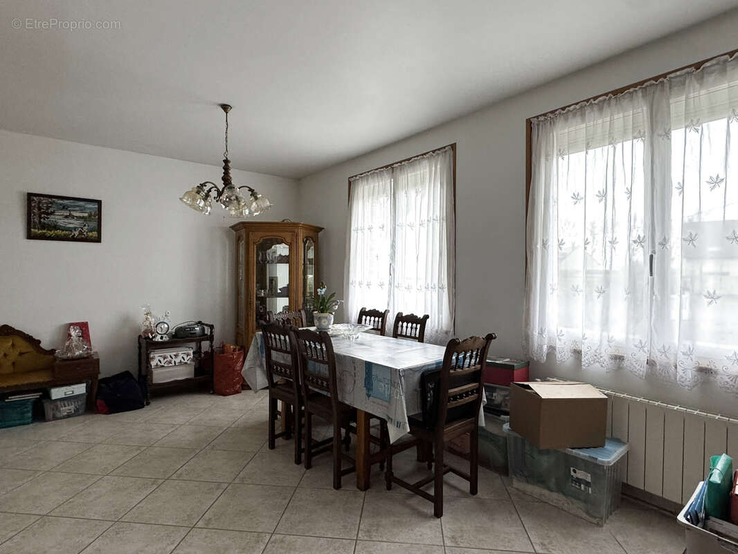 Maison à BETHENCOURT-SUR-MER