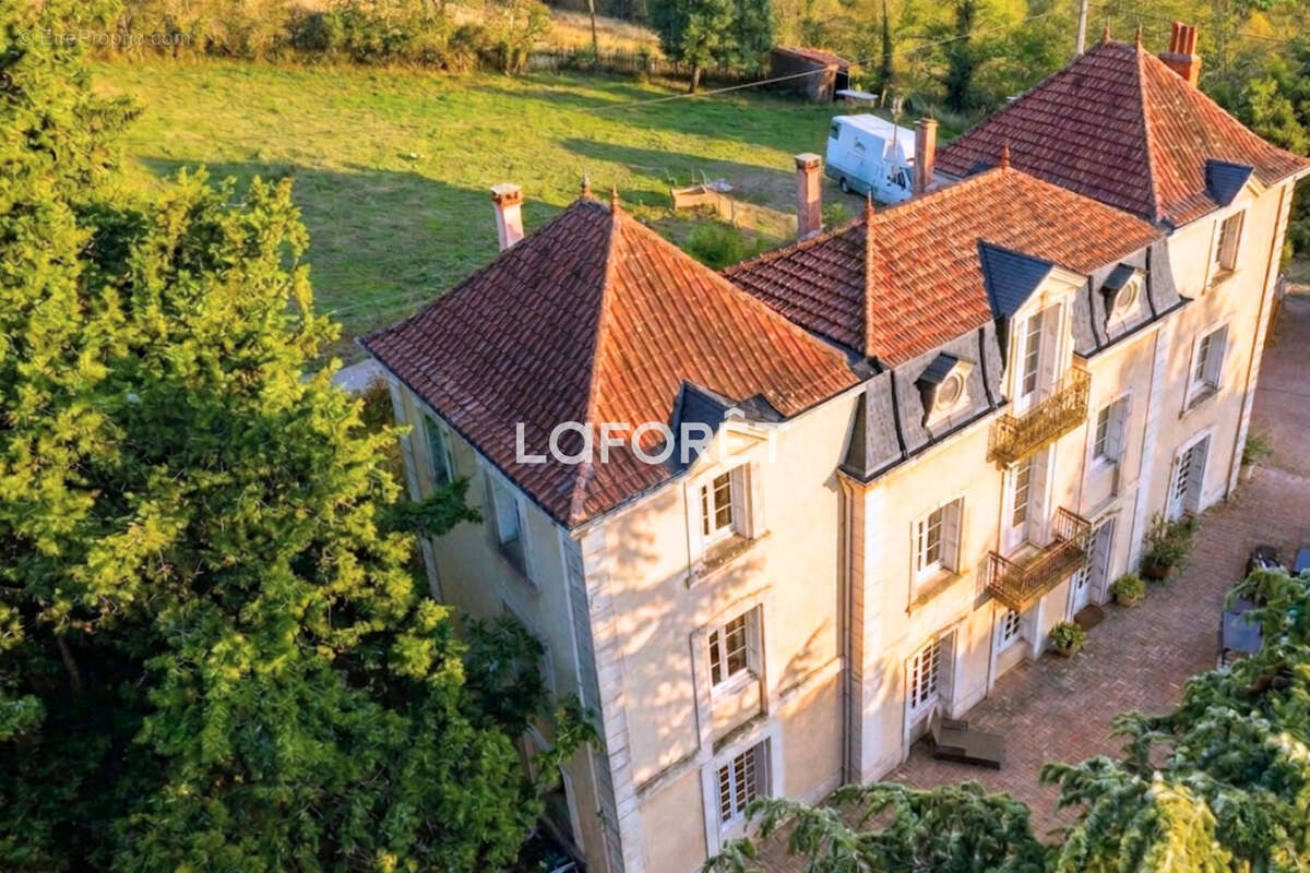 Photo 4 - Maison à SAINT-JUST-SAINT-RAMBERT