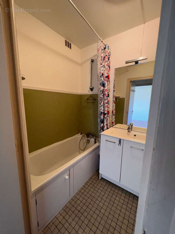 Appartement à EPERNON