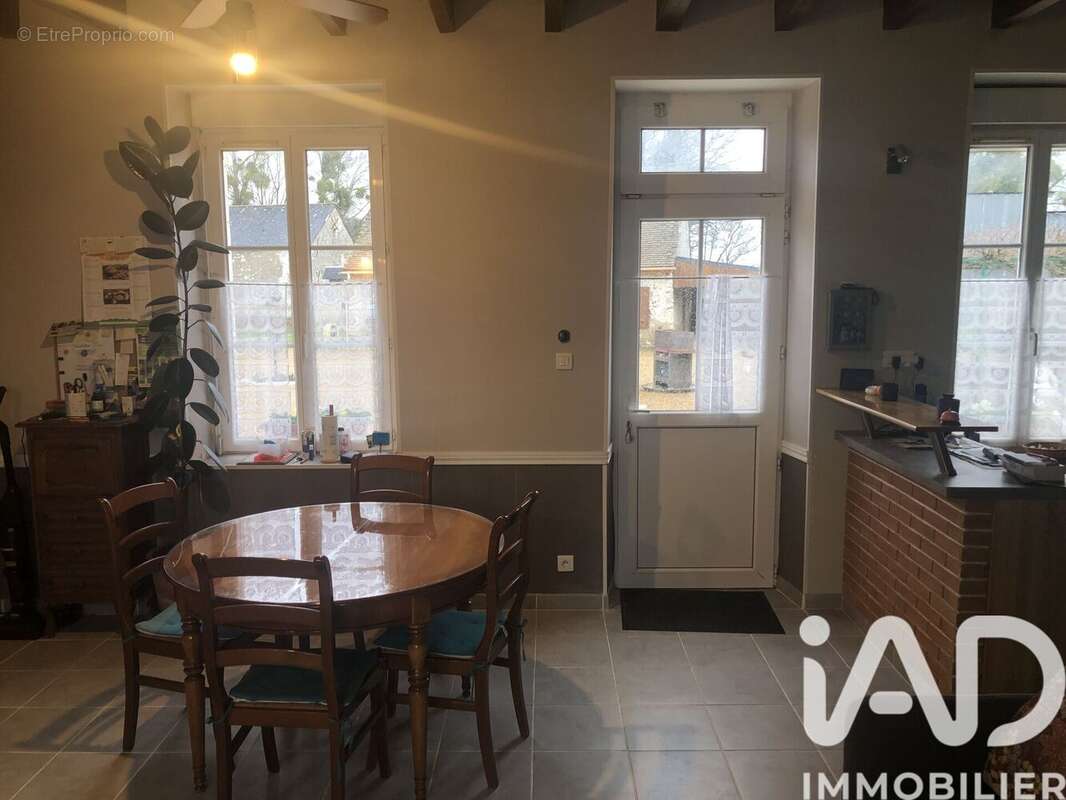 Photo 2 - Maison à NOYANT