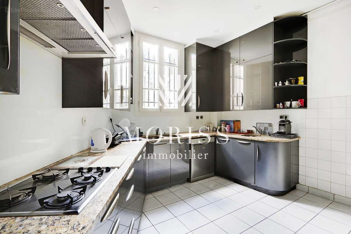 Appartement à PARIS-9E