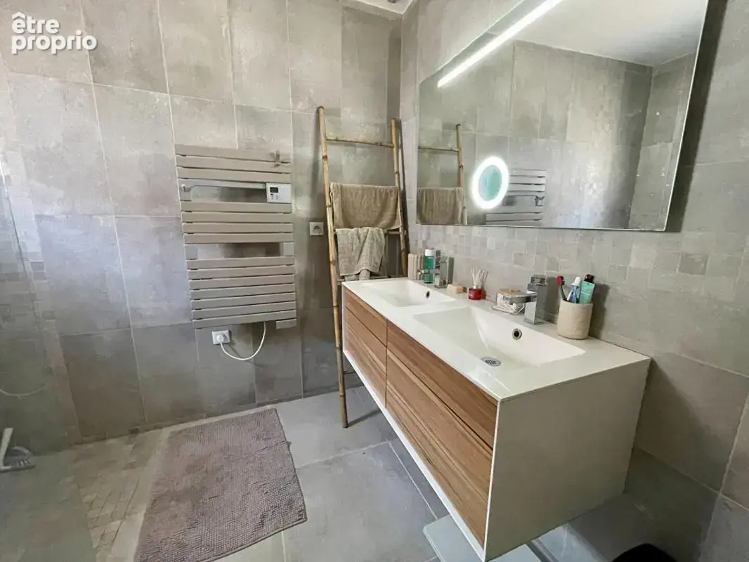BAYONNE, Maison de ville contemporaine de 181m² - photo 13