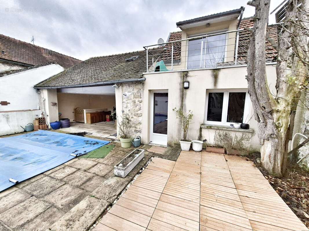 Maison à PIERRELAYE