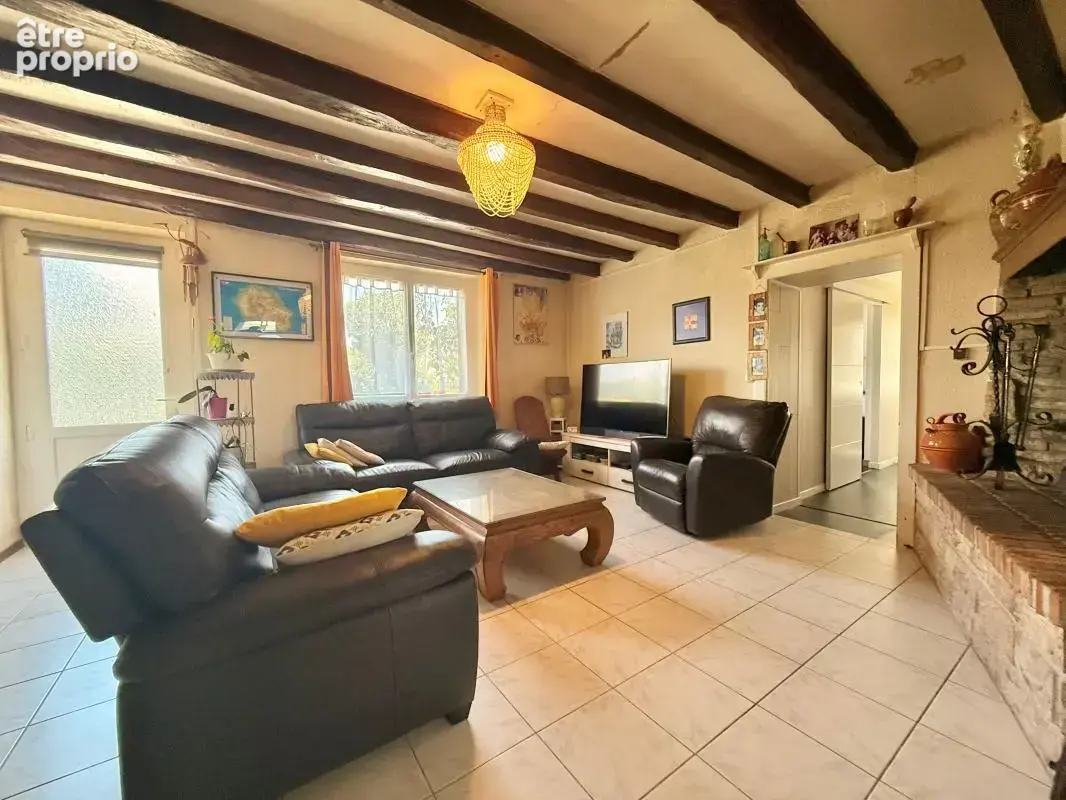 Jolie maison en pierre 105 m² - Environnement calme et verdoyant - photo 5