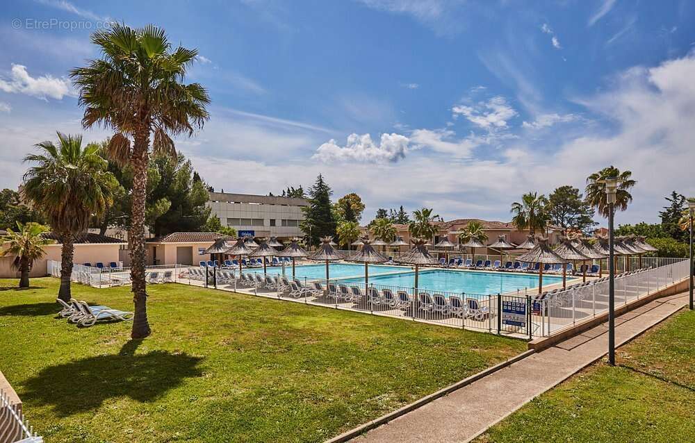 Appartement à LA LONDE-LES-MAURES