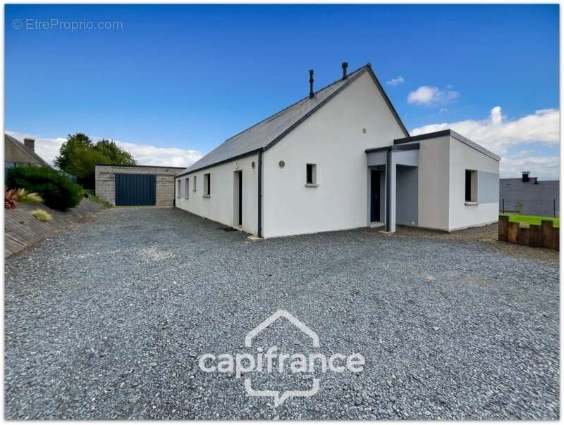 Maison à SAINTE-CECILE