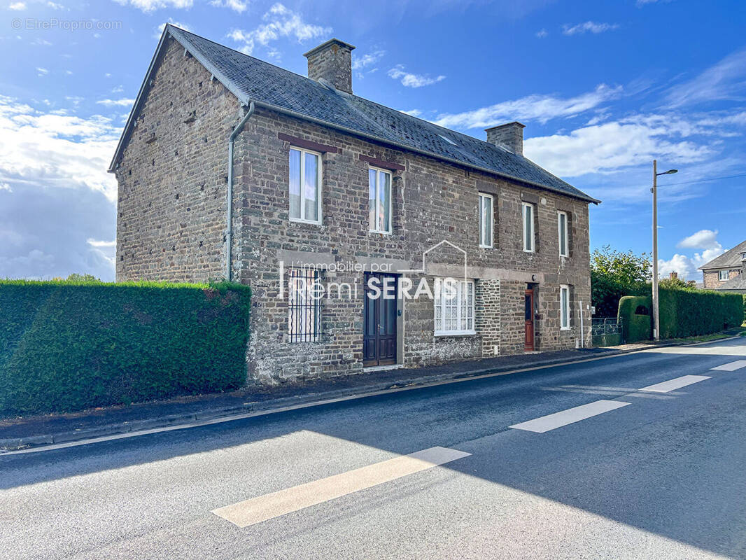 Maison à CONDE-SUR-NOIREAU