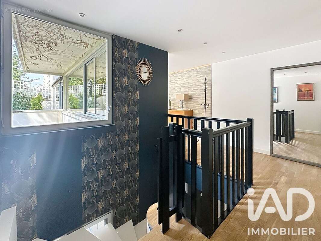 Commerce 312 m² à Aurillac  - photo 8