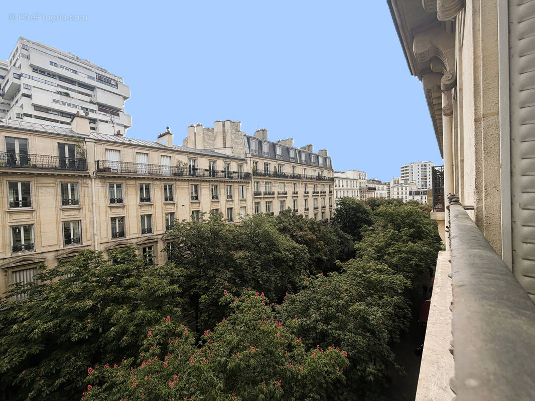 Appartement à PARIS-12E
