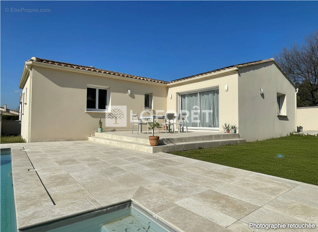 Maison à L'ISLE-SUR-LA-SORGUE