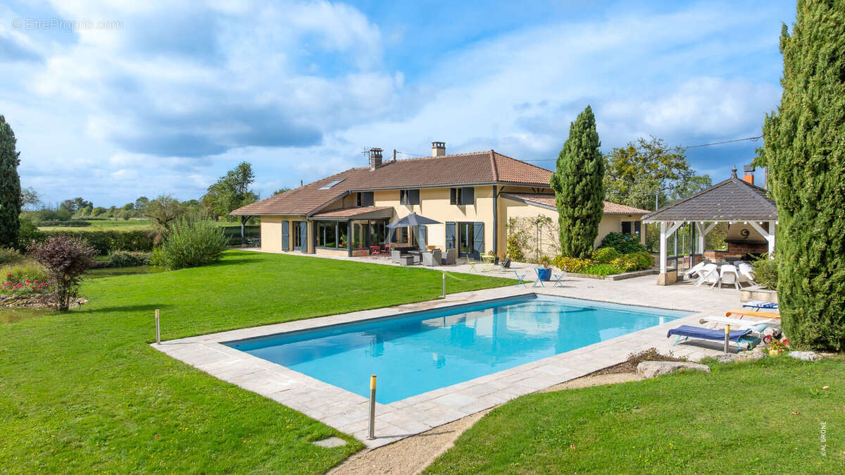 Maison à BOISSEY