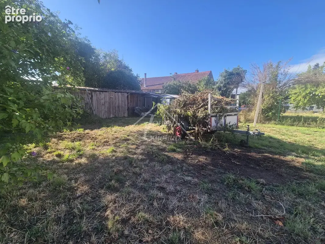 Maison avec garage et jardin - photo 2