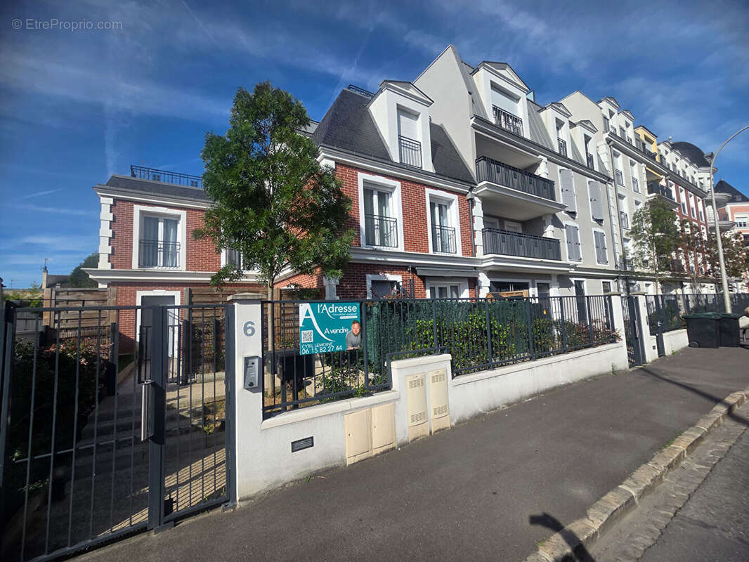 Maison à LE BLANC-MESNIL