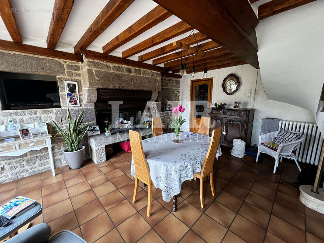Maison à LA CHAPELLE-D'ANDAINE