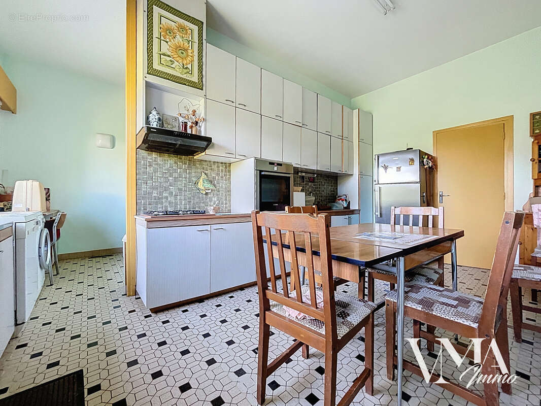 Maison à CHAMPAGNE-AU-MONT-D&#039;OR