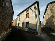 Maison à COUSTAUSSA