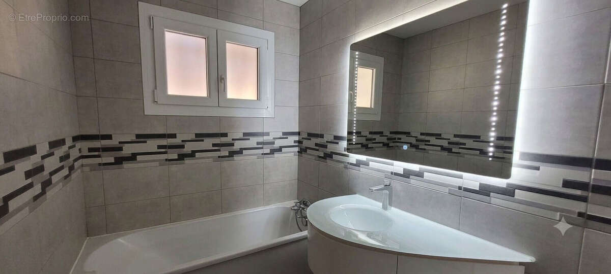 Maison de plain-pied avec 4 chambres, jardin sans vis-à-vis et proche des commodités - photo 5