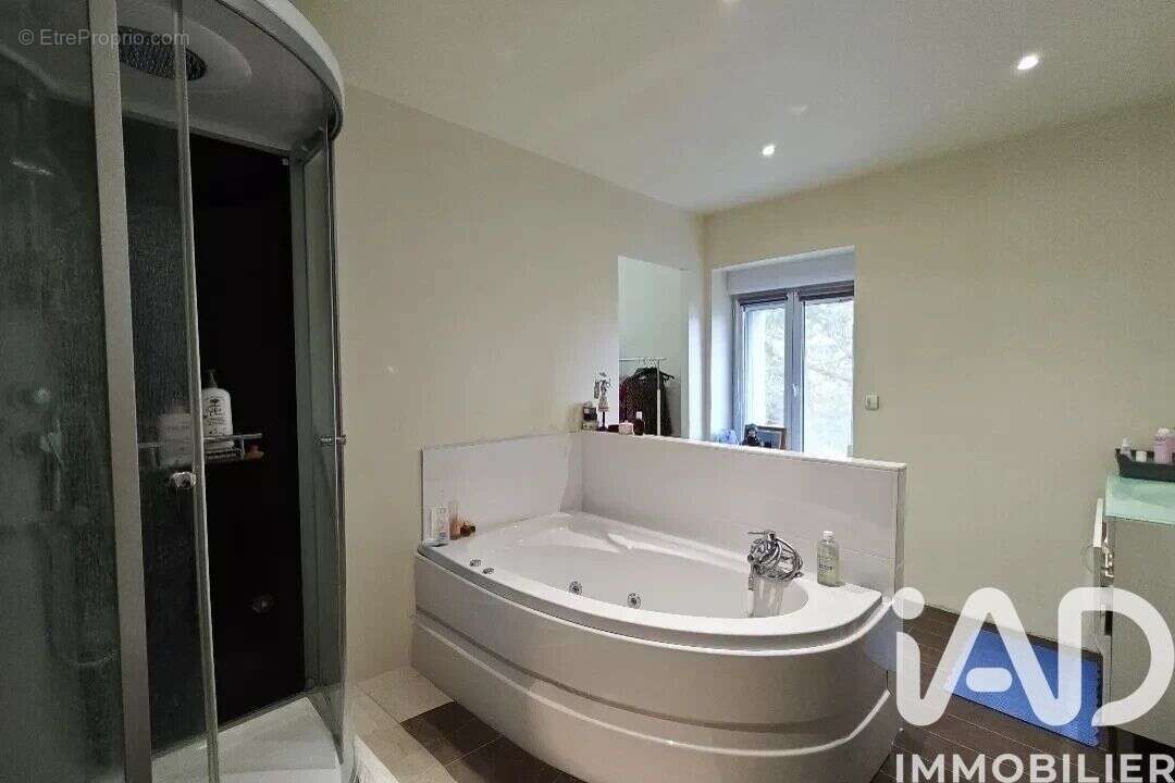 Photo 9 - Maison à LE PEAGE-DE-ROUSSILLON