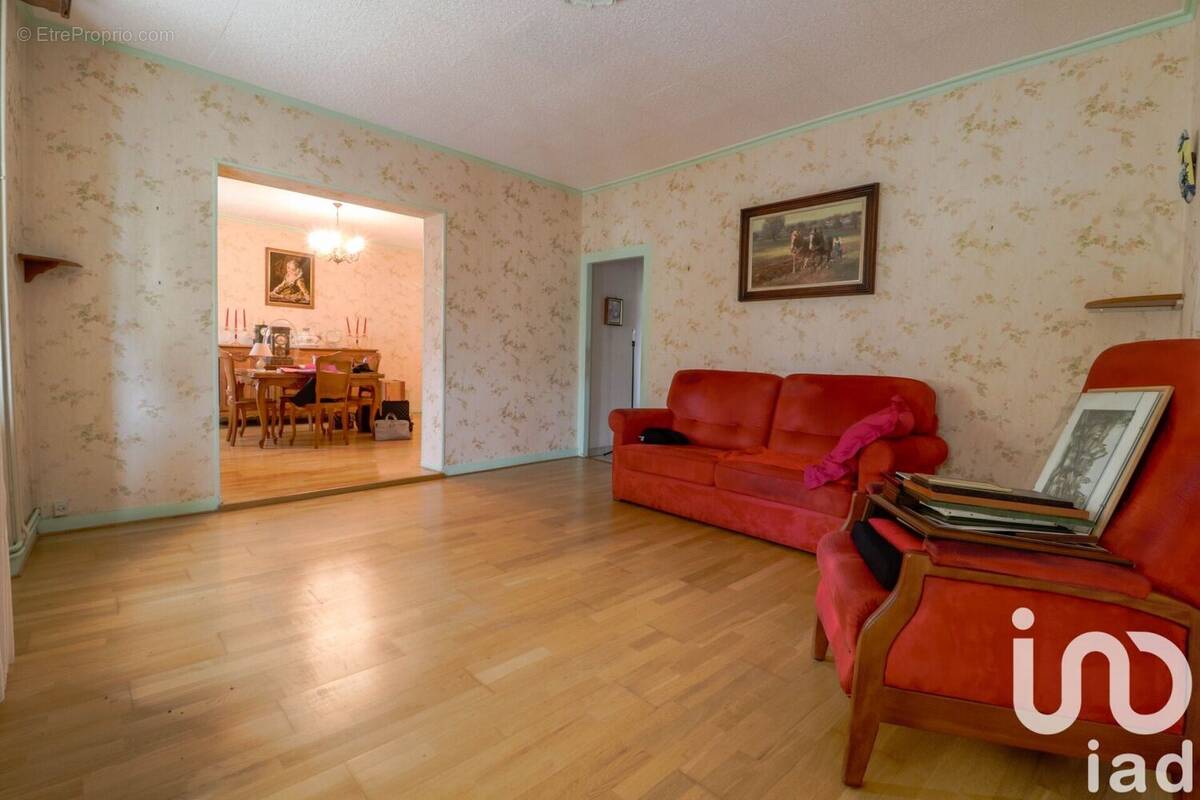 Photo 1 - Maison à SAULX-LES-CHARTREUX