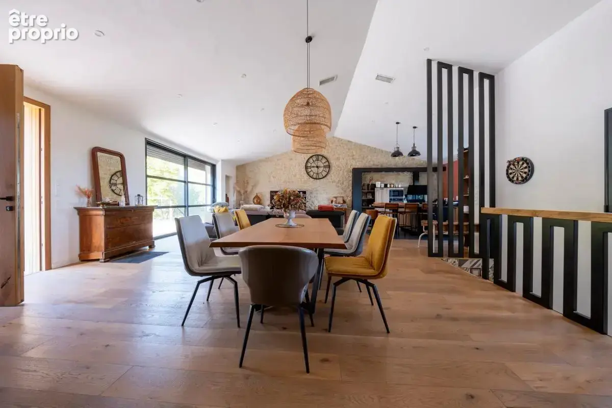  propriété de caractère – 239 m² – 6 chambres – 3,2 hectares
e - photo 7