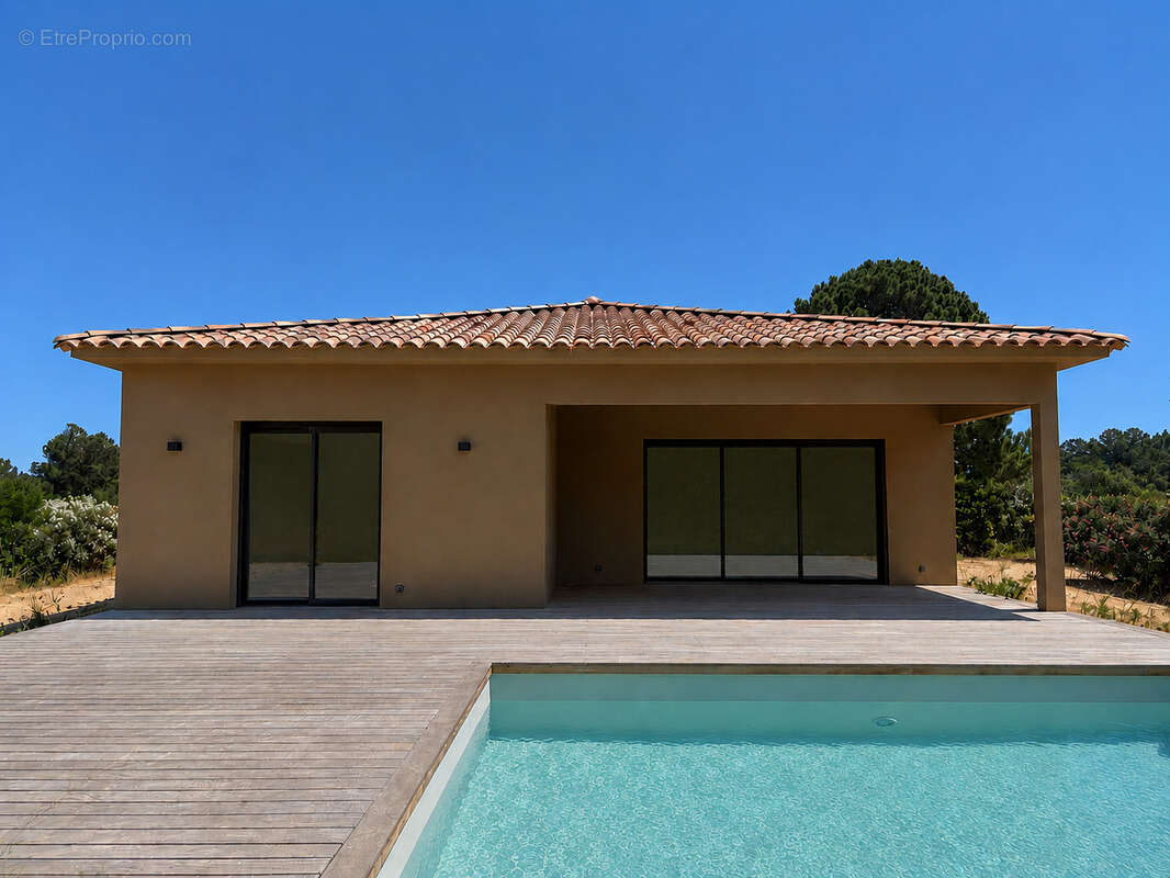 Maison à LECCI