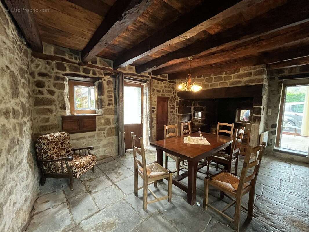 Corps de ferme avec souillière - EXCLUSIVITÉ - photo 4