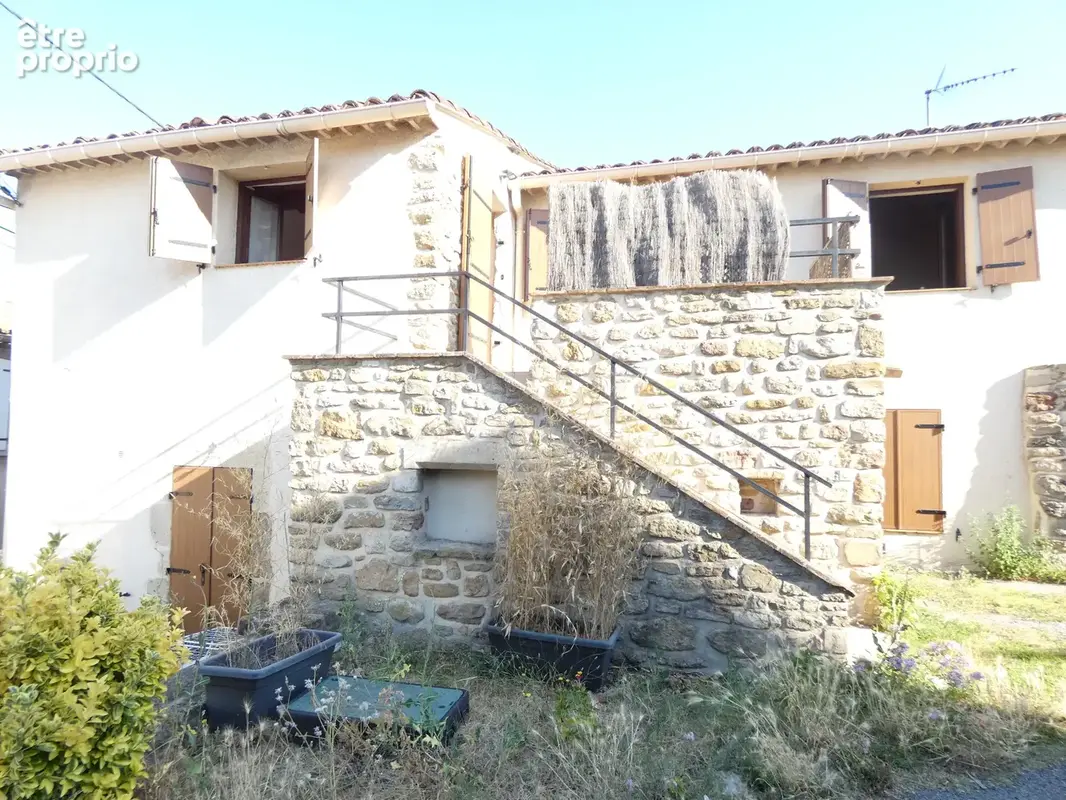 Saint Christol les Alès , superbe maison en pierres , deux logements , Investisseurs ou habitation principale - photo 3