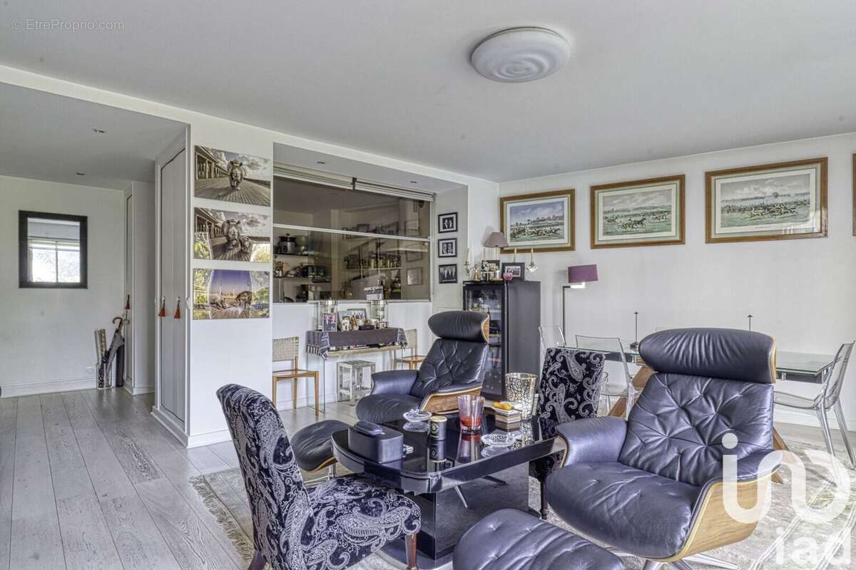 Photo 2 - Appartement à NEUILLY-SUR-SEINE