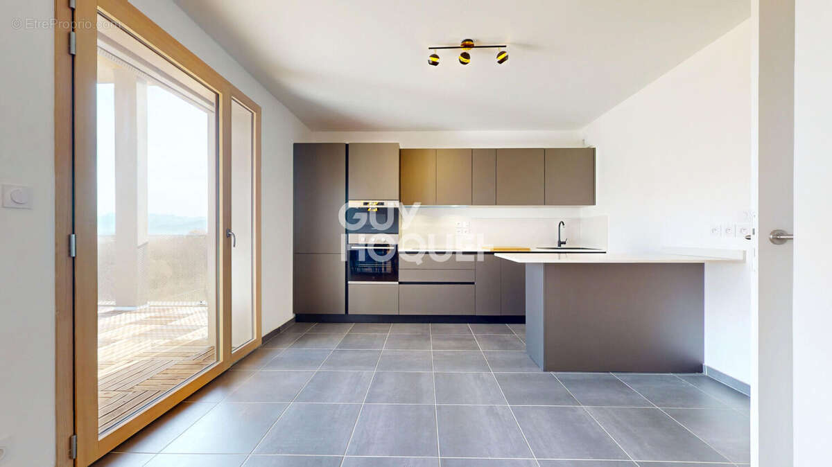 Appartement à LE BOURGET-DU-LAC