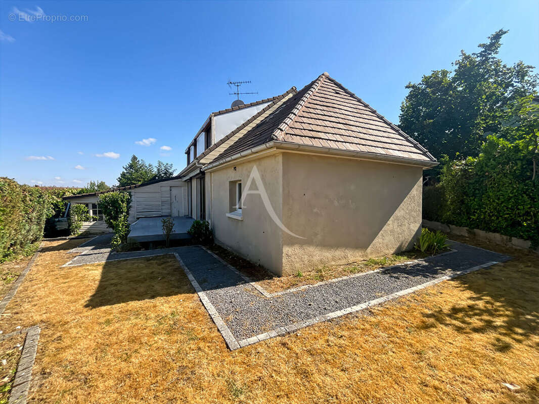 Maison Meulan En Yvelines 7 pièce(s) 124 m² - photo 17