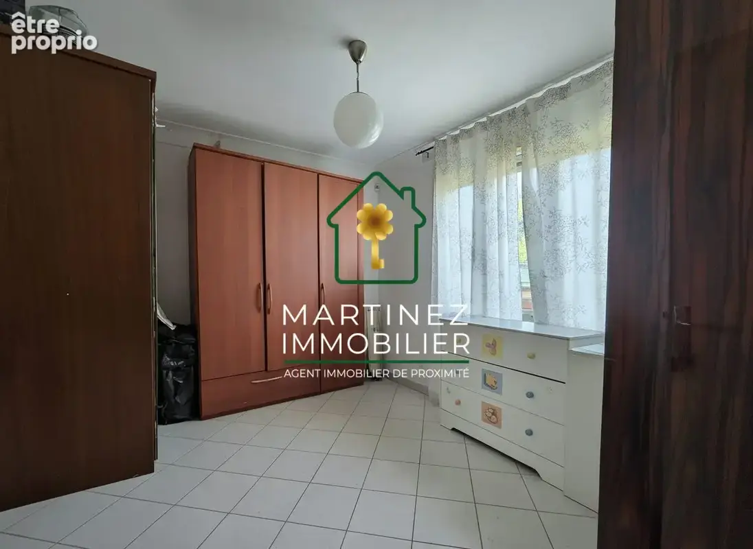 Maison 8 pièces 240 m² à vendre à Saint-Priest (69800) - photo 7