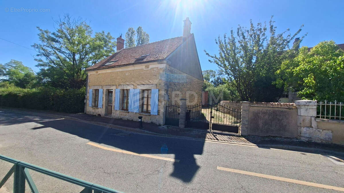 Maison pleine de charme et d'authenticité au coeur du village ! - photo 13