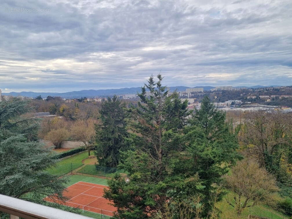 Appartement à CALUIRE-ET-CUIRE