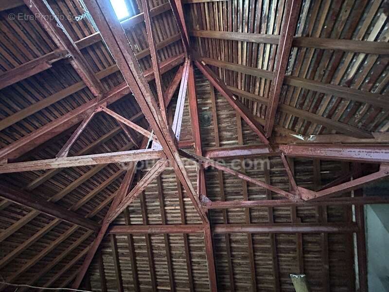 Maison à CHATEAUPONSAC